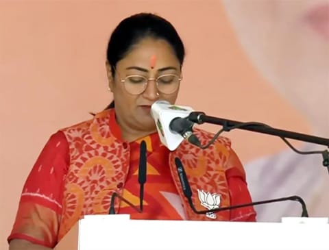 सीएम रेखा गुप्ता की अध्यक्षता में चांदनी चौक लोकसभा क्षेत्र की विकास योजनाओं को लेकर की गई समीक्षा बैठक