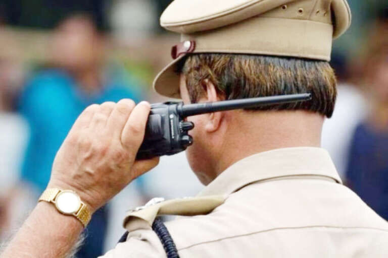 रुद्रपुर: महिला सिपाही और विधायक प्रतिनिधि में तीखी बहस, जानें क्या है वायरल वीडियो का सच।