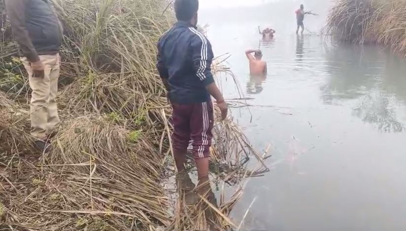 तेज रफ्तार बनी काल: मंगलौर में गंगनहर में समाई कार, दो युवकों की दर्दनाक मौत