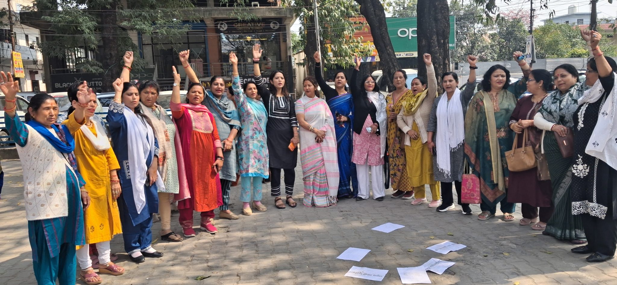 नारी शक्ति का हुंकार: बुद्ध पार्क में भाजपा महिला मोर्चा का कांग्रेस के खिलाफ प्रदर्शन; एआई सम्मेलन में देश की गरिमा को ठेस पहुंचाने का लगाया आरोप