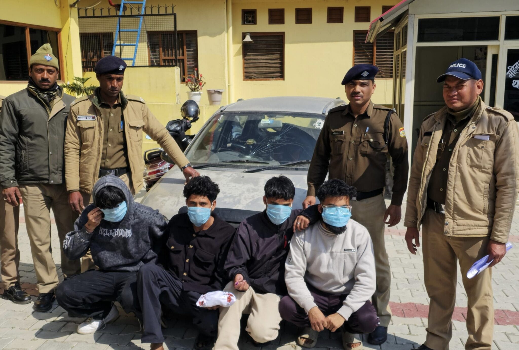 पहाड़ पर पुलिस का सख्त पहरा: भीमताल में चरस की बड़ी खेप बरामद; मुखानी के चार युवकों के मंसूबों पर पुलिस ने फेरा पानी, कार सीज