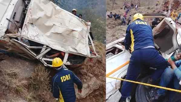 बागेश्वर में दर्दनाक हादसा: 100 मीटर गहरी खाई में गिरी  2 महिलाओं की मौत, 5 घायल